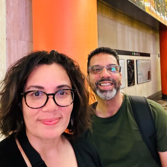 @2PURPLEOWLS Having a great time on LIVE shows! - Picture 2 of 5